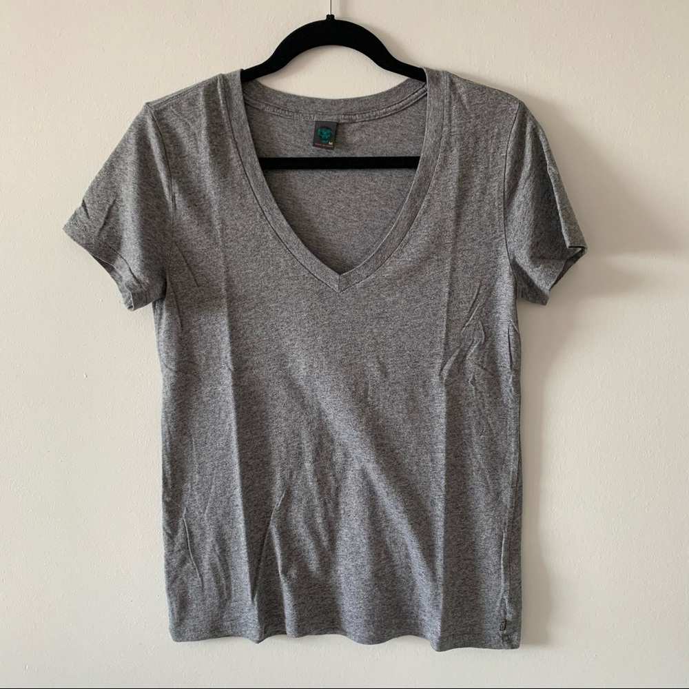 Tna short sleeve grey v neck tshirt size medium